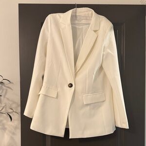 Elegant Cream Women's Blazer